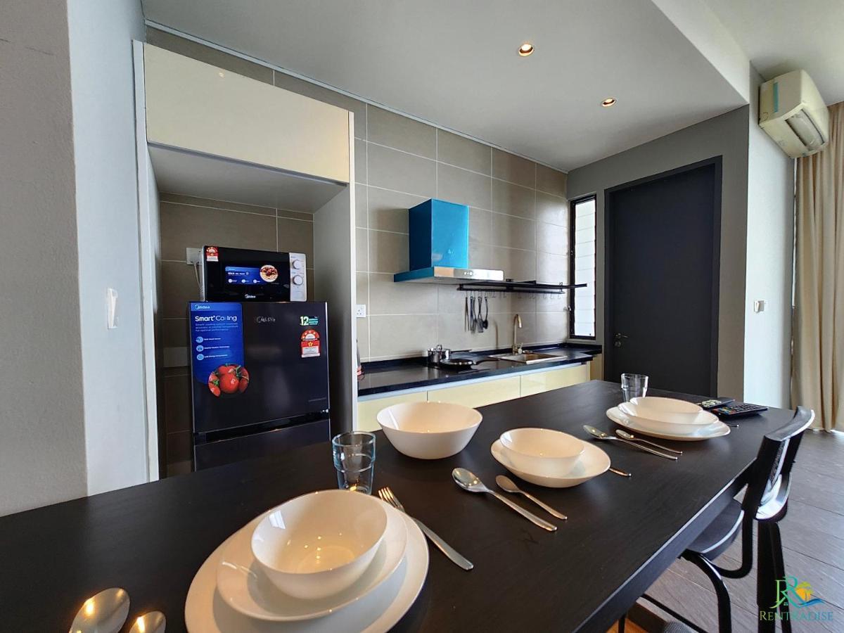 Apartment D Pristine Family By Holi
